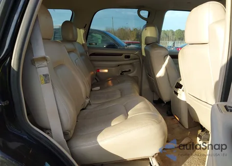 2002 Cadillac Escalade Standard z USA, uszkodzony, nr VIN 1GYEK63N22R132146